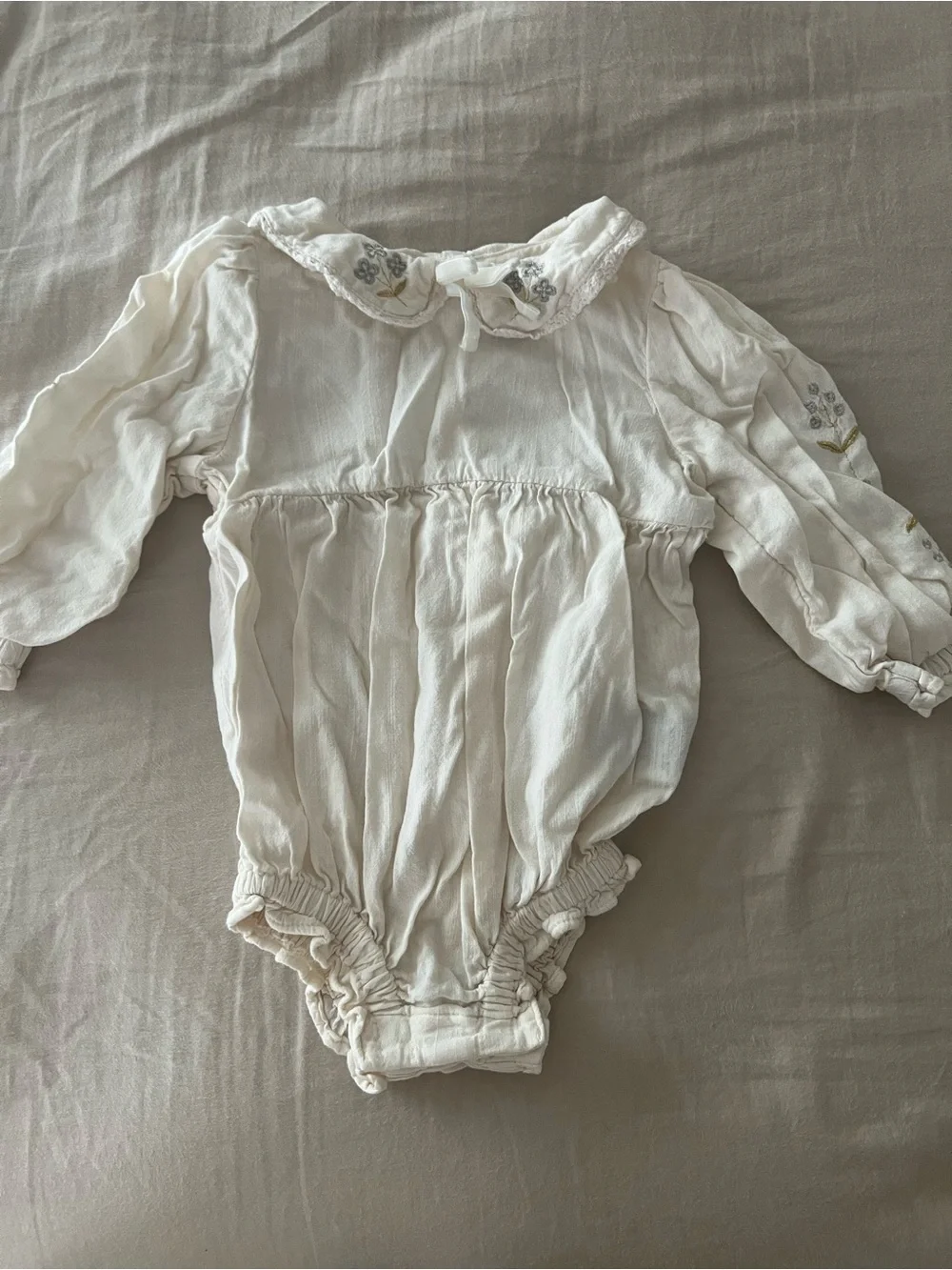 Baby girl long sleeve romper
